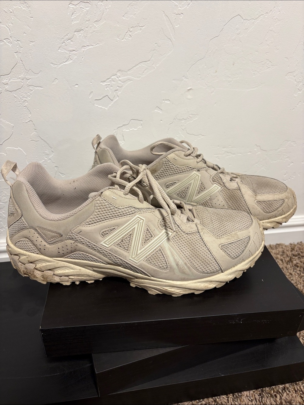 New Balance Men's 610 Timberwolf MoonBeam, Light Beige Trail Sneakers